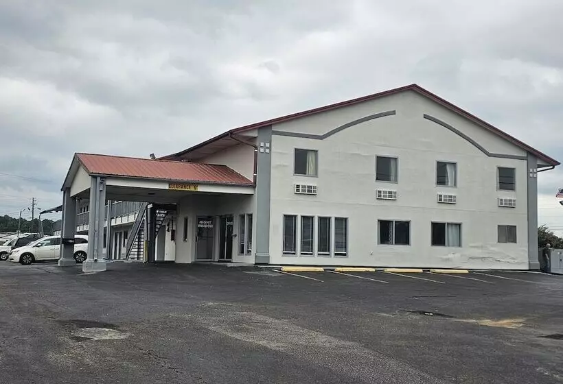 فندق على الطريق Budgetel Inn & Suites