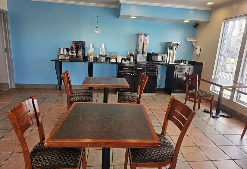 فندق على الطريق Budgetel Inn & Suites