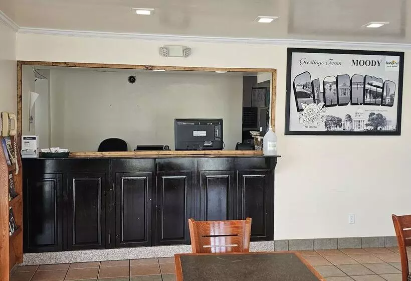 فندق على الطريق Budgetel Inn & Suites