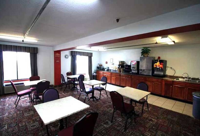 Мотель Norwood Inn Minneapolis Roseville