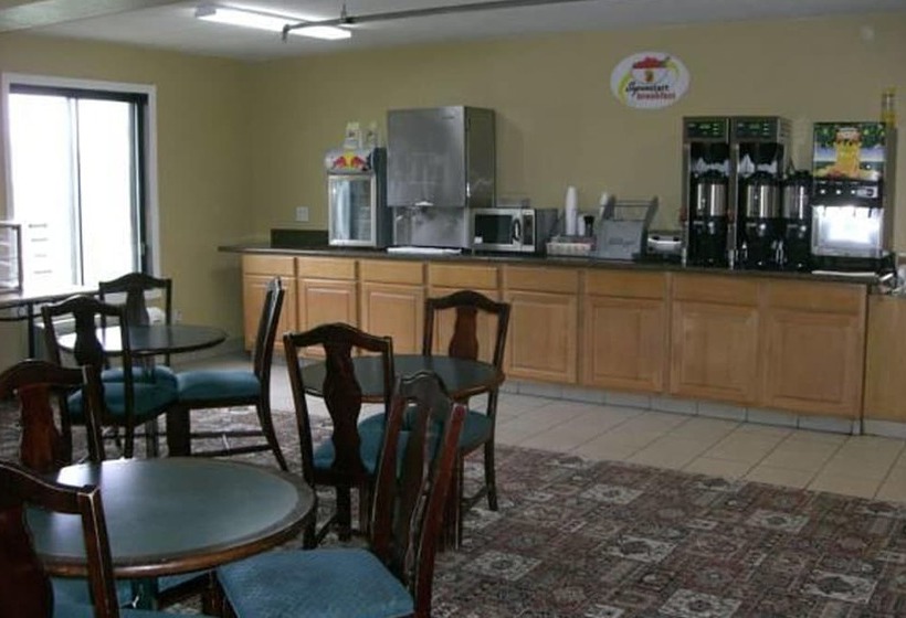 Мотель Norwood Inn Minneapolis Roseville