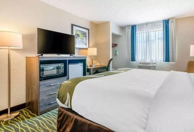 모텔 Quality Inn & Suites Leesburg Chain Of Lakes