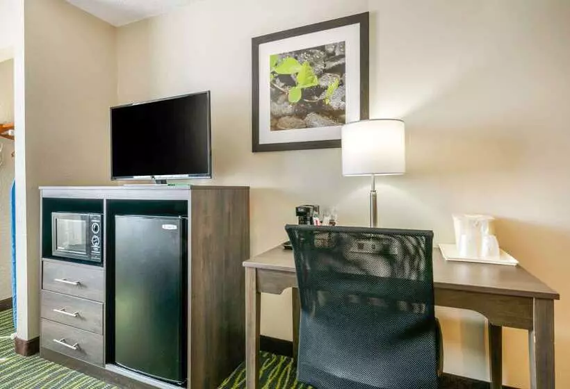 모텔 Quality Inn & Suites Leesburg Chain Of Lakes