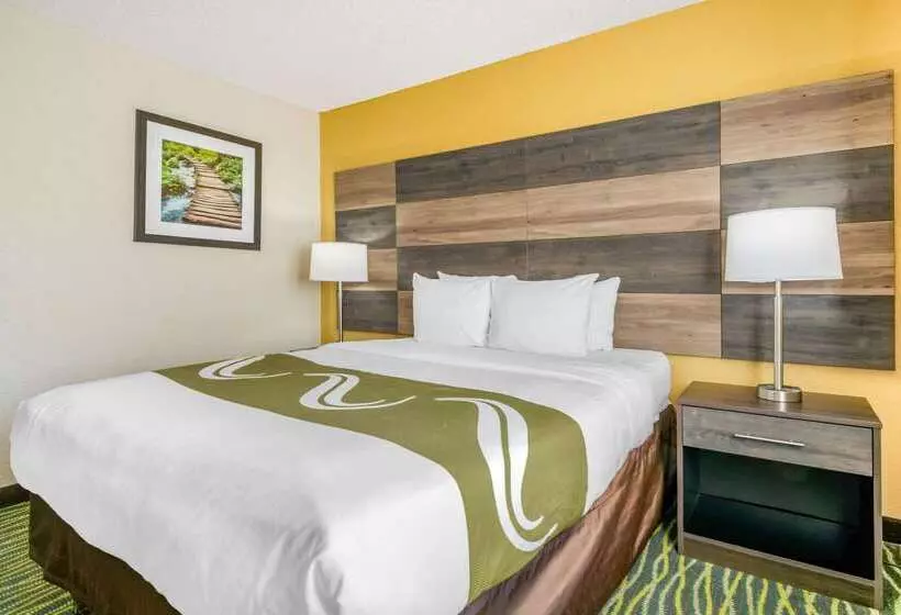 모텔 Quality Inn & Suites Leesburg Chain Of Lakes