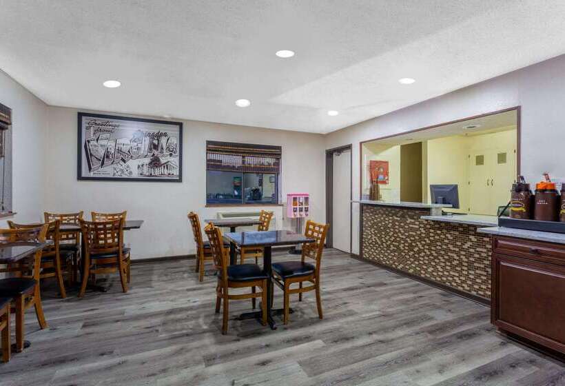 فندق على الطريق Super 8 By Wyndham Abingdon Va