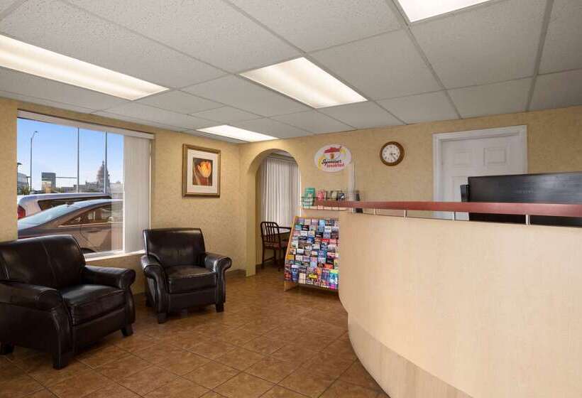Motel Super 8 By Wyndham Austin Downtown/capitol Area