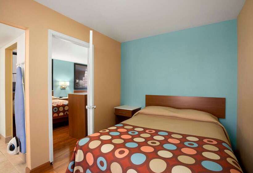 Motel Super 8 By Wyndham Austin Downtown/capitol Area