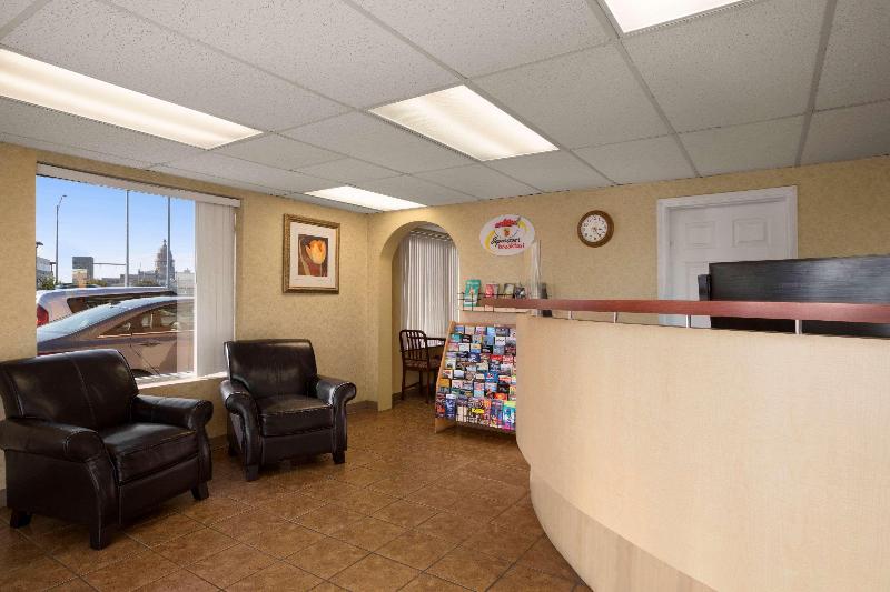 Motel Super 8 By Wyndham Austin Downtown/capitol Area