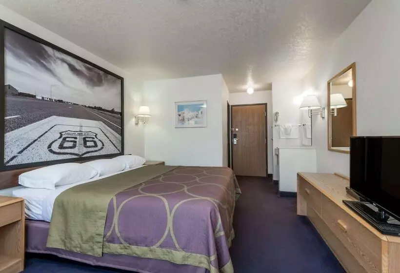 فندق على الطريق Super 8 By Wyndham Bernalillo