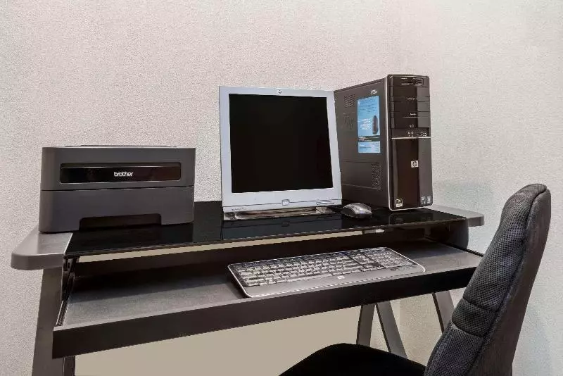 فندق على الطريق Super 8 By Wyndham Bernalillo