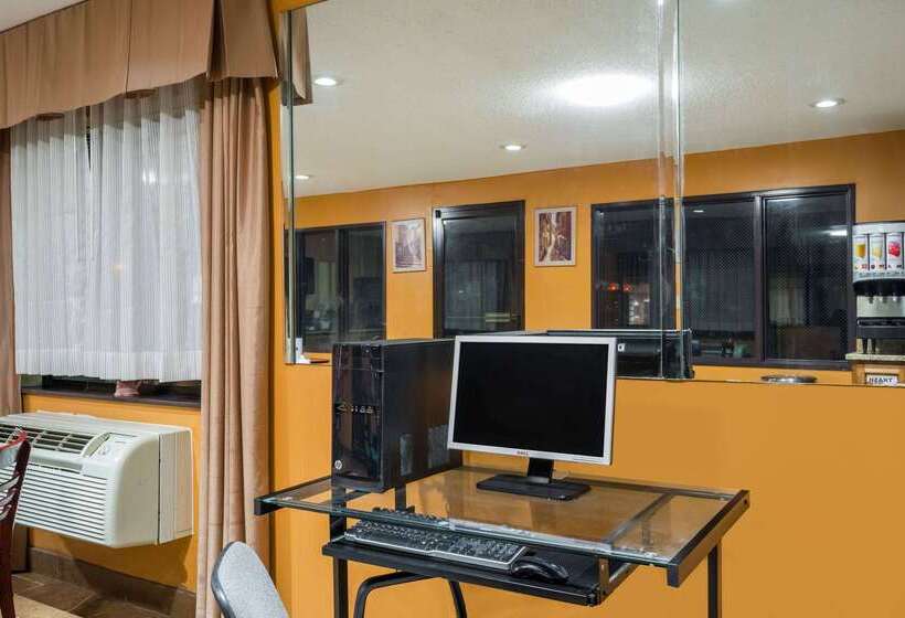 מוטל Super 8 By Wyndham Campbellsville Ky