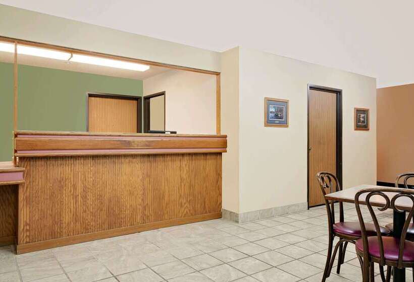 Motel Super 8 By Wyndham Cloquet