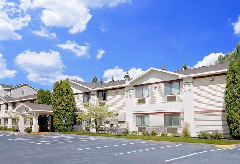 Motel Super 8 By Wyndham Cloquet