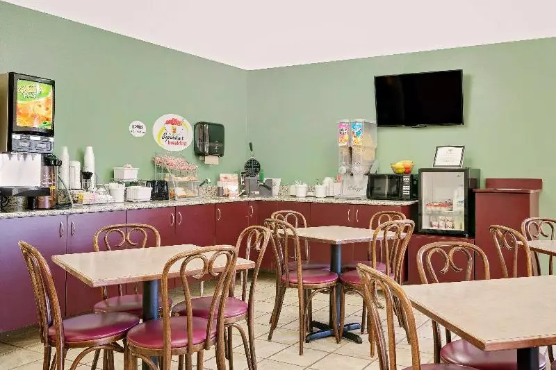 モーテル Super 8 By Wyndham Cloquet