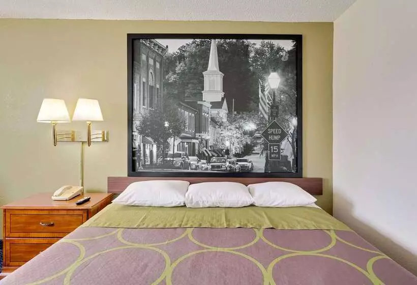 مُتل Super 8 By Wyndham Johnson City