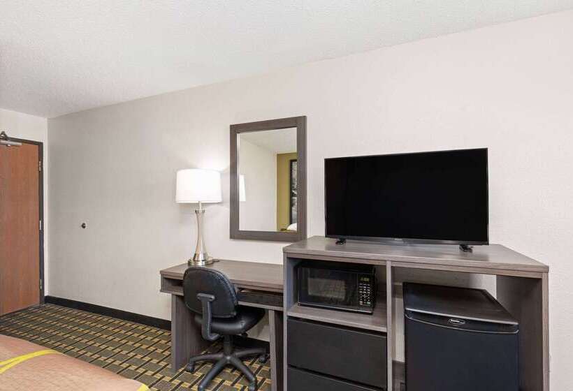 Motel Super 8 By Wyndham Johnson City