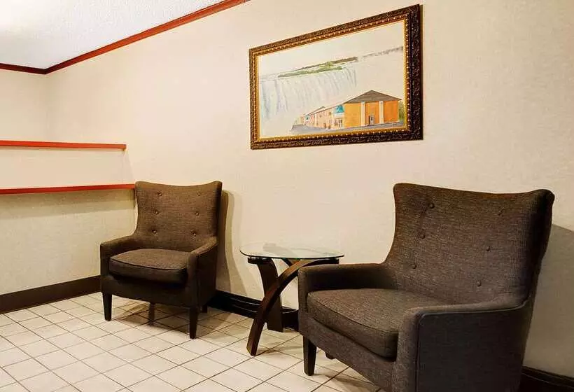 モーテル Super 8 By Wyndham Kenmore/buffalo/niagara Falls Area