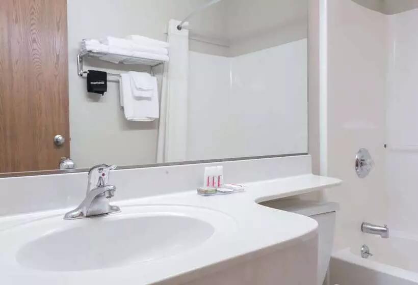 مُتل Super 8 By Wyndham Lewistown