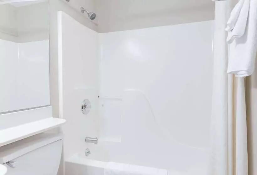 مُتل Super 8 By Wyndham Lewistown