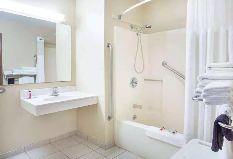 مُتل Super 8 By Wyndham Lewistown