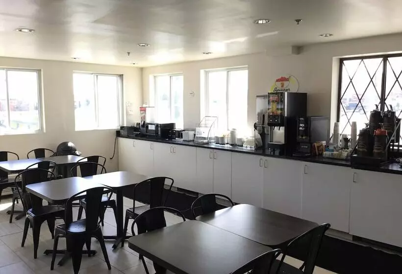 מוטל Super 8 By Wyndham Portland Me