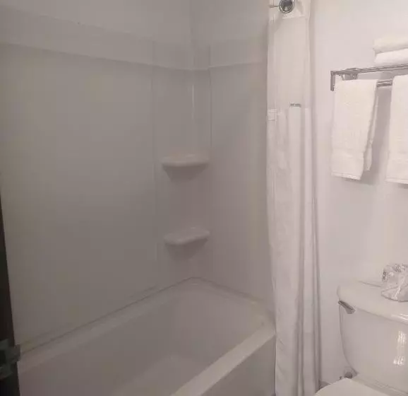 모텔 Super 8 By Wyndham Price