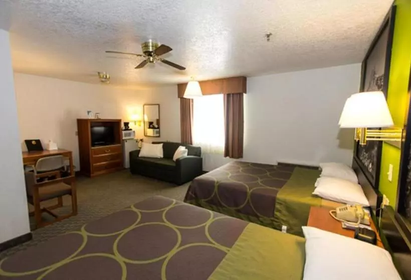 모텔 Super 8 By Wyndham Price