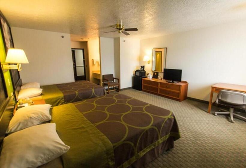 汽车旅馆 Super 8 By Wyndham Price