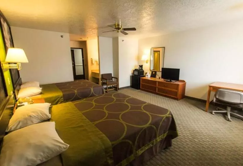 모텔 Super 8 By Wyndham Price