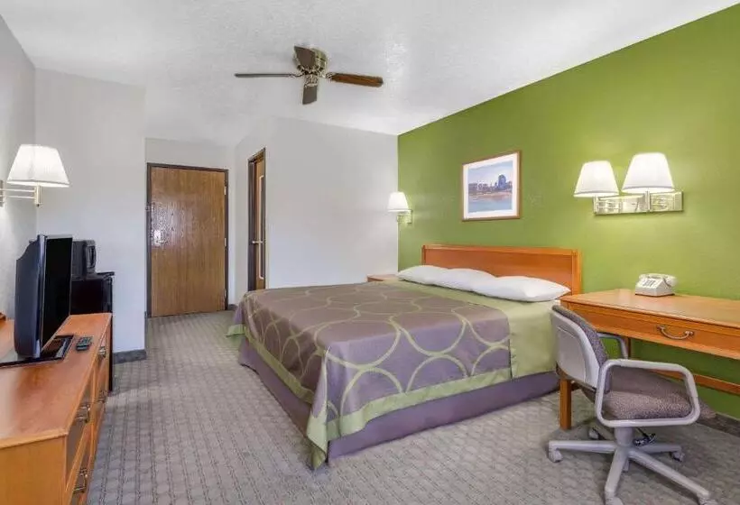 모텔 Super 8 By Wyndham Price