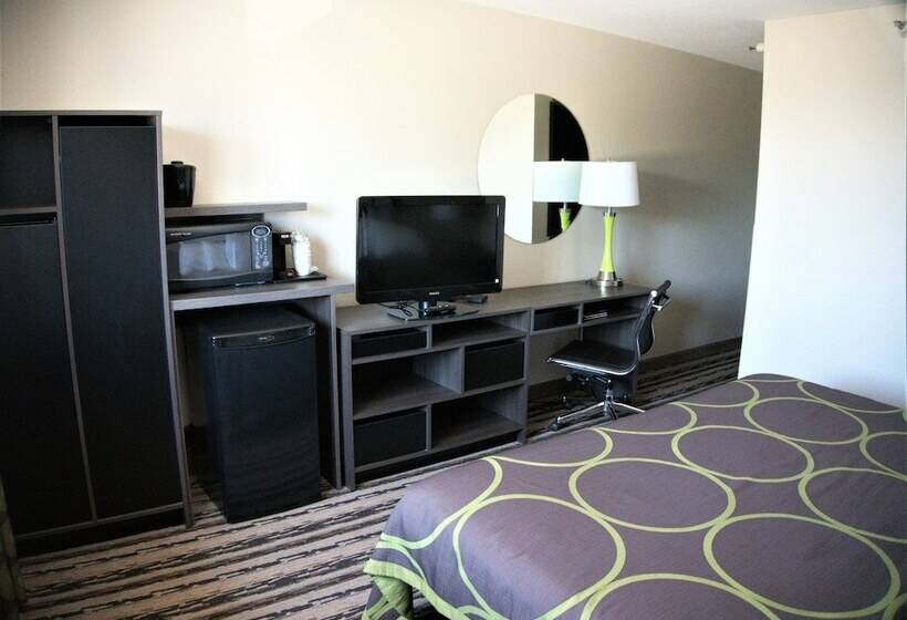 فندق على الطريق Super 8 By Wyndham Spirit Lake/okoboji