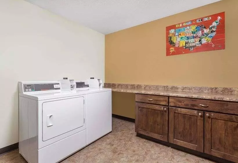 모텔 Travelodge By Wyndham Loveland/fort Collins Area