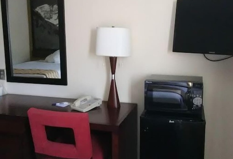 فندق على الطريق Travelodge By Wyndham Loveland/fort Collins Area