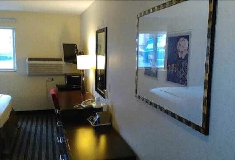 فندق على الطريق Travelodge By Wyndham Loveland/fort Collins Area