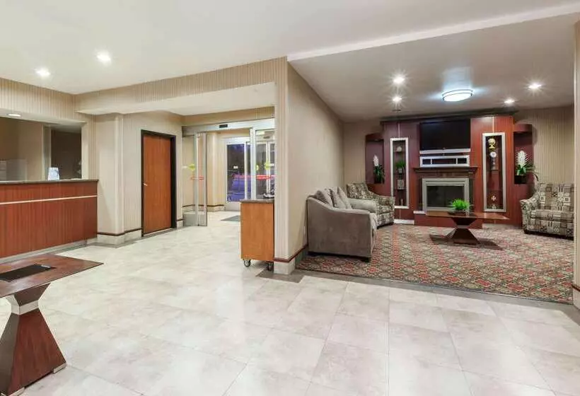 汽车旅馆  Travelodge By Wyndham Sylmar Ca