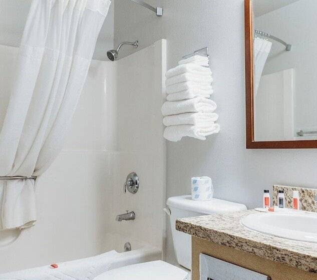 فندق على الطريق Travelodge By Wyndham Worland