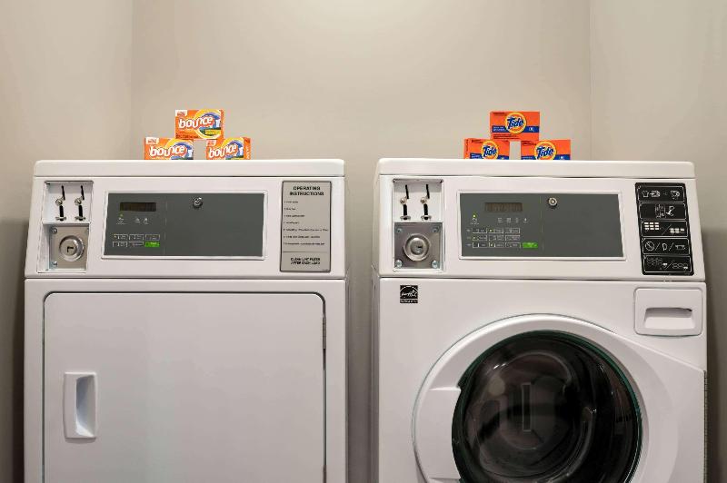 Отель Park Inn By Radisson, Kelowna