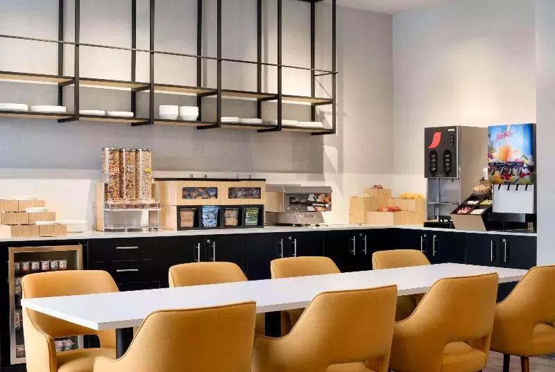 ホテル Park Inn By Radisson, Kelowna