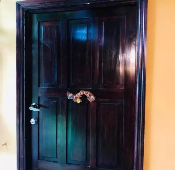 ペンション Bluerock Hostal