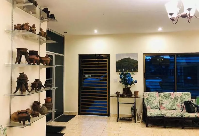 ペンション Bluerock Hostal