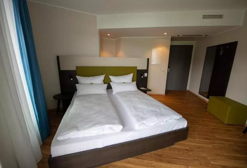 Einstein Hotel Am Römerpark