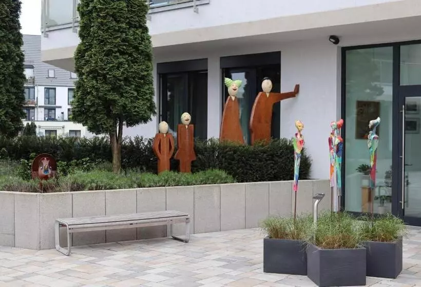 Einstein Hotel Am Römerpark