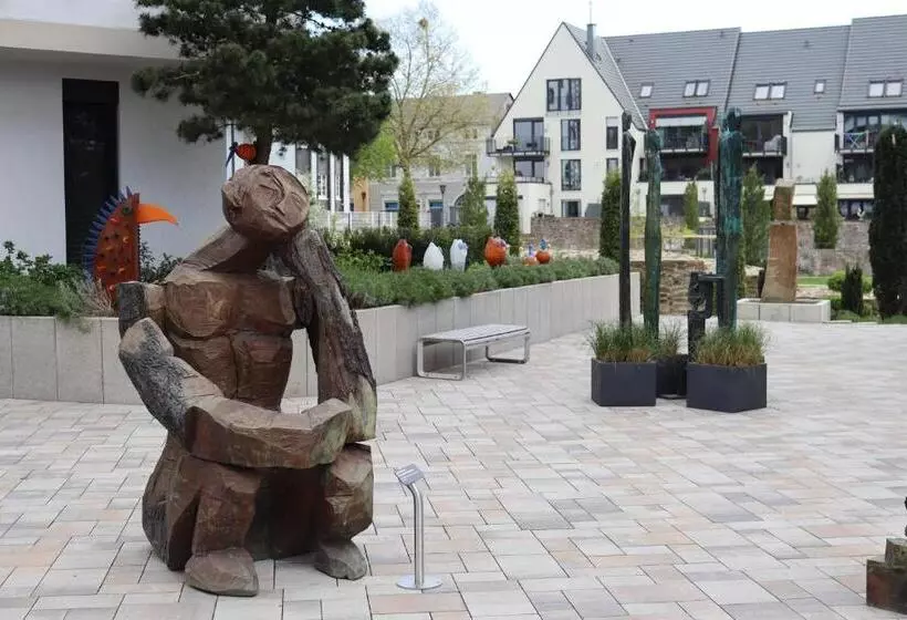 Einstein Hotel Am Römerpark