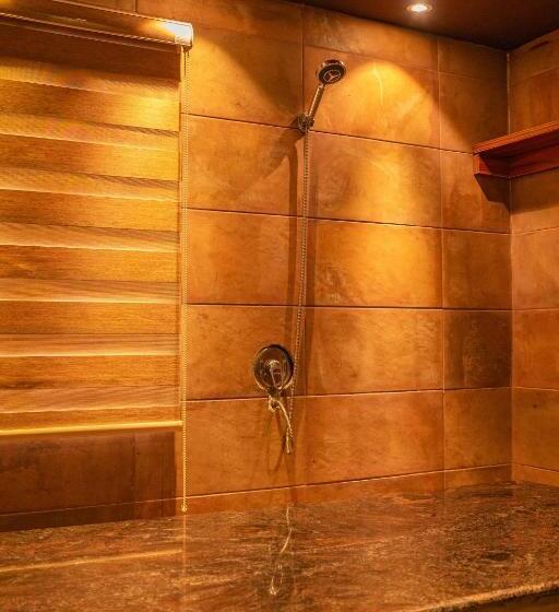 Lifestyle18 Hotel And Shortlet Apartments