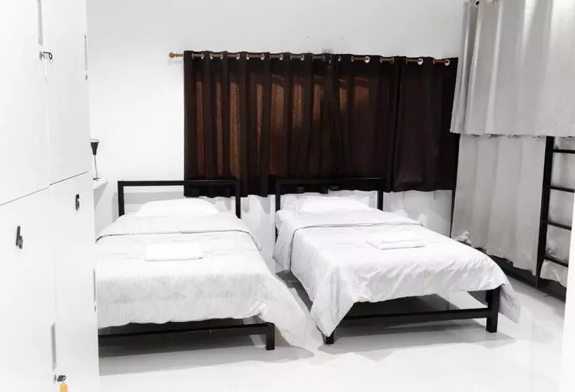 Munruk Hostel
