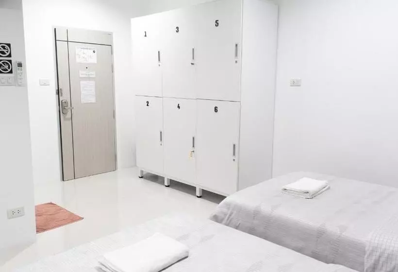 Munruk Hostel