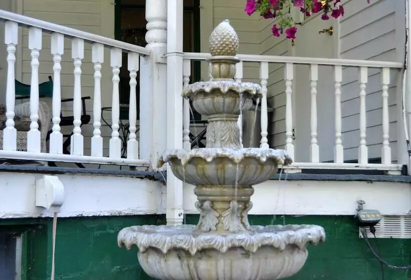 ホテル Anne S Washington Inn