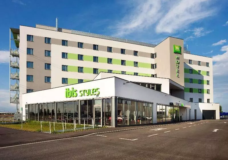 ホテル Ibis Styles Parndorf Neusiedler See
