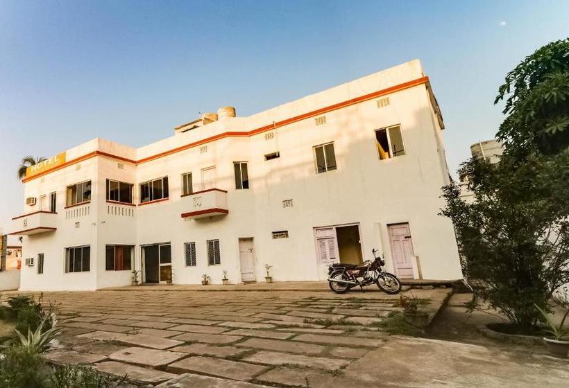 Hotel Oyo 68323 Krishna Resorts