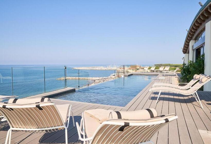 Palace Lido Hotel & Suites